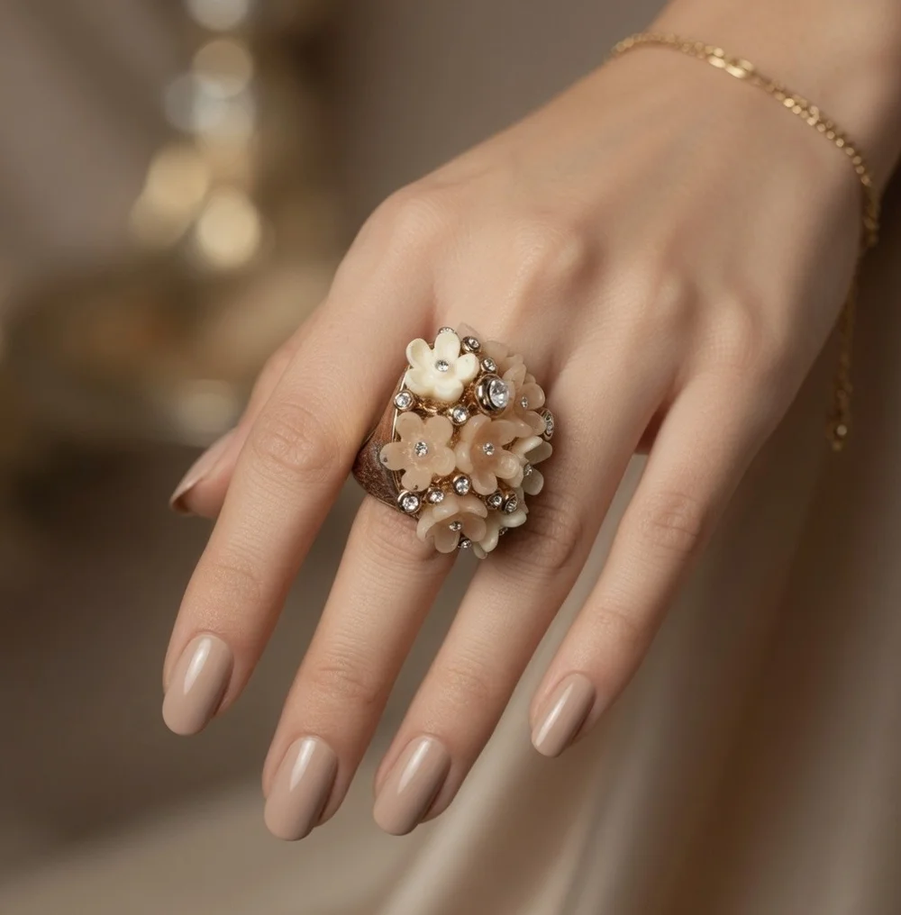 Vintage Floral Cluster Rhinestone Ring Beige Pale Pink Size 6.5 Costume Jewelry